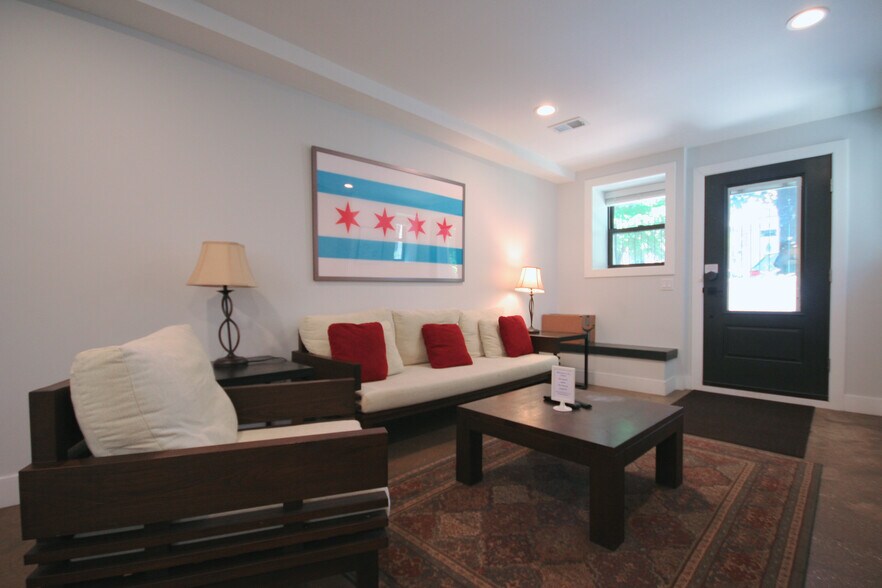 Building Photo - 2508 N Spaulding Ave