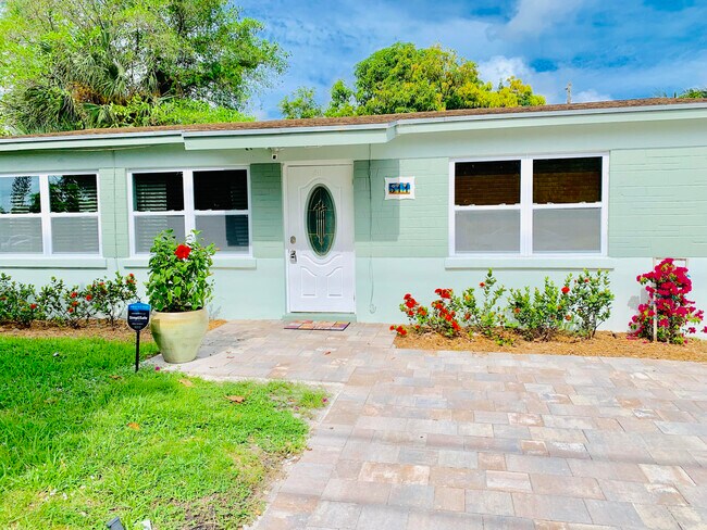 Primary Photo - 511 NW 3rd St