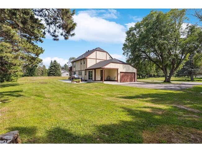 Building Photo - 10144 67th Ln N