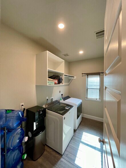 Laundry Room (Pic 2) - 23923 Sage Row Ln