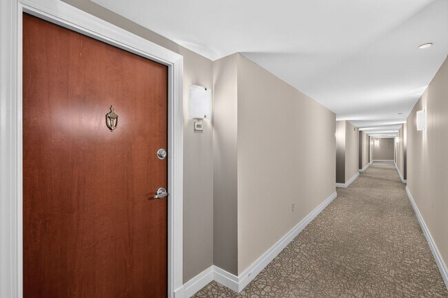 Building Photo - Penn Quarter 1BR Condo with Balcony, Garage Parking, Storage, Concierge, and Rooftop Deck.