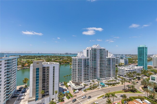 Building Photo - 5875 Collins Ave