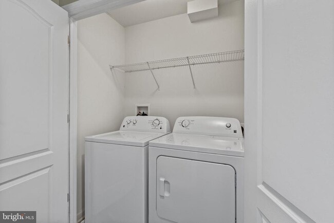 Building Photo - 7544 Stonehouse Run Dr