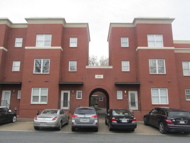 Primary Photo - 400 Clarice Ave