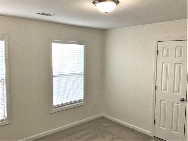 Building Photo - 6250 Mulberry Park Dr
