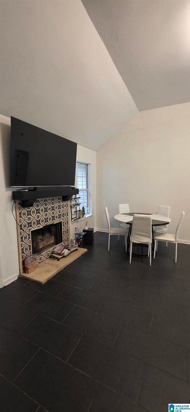 Building Photo - 8012 Rockhampton Cir