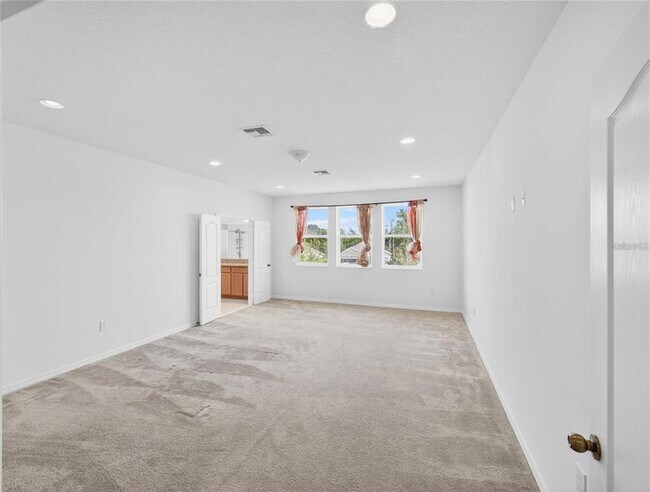 Building Photo - 2556 Leyland Cypress Ln