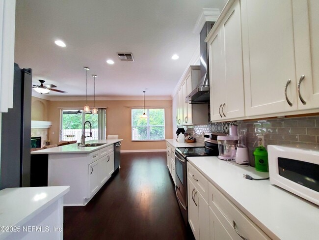 Building Photo - 5627 Ribbon Rose Dr