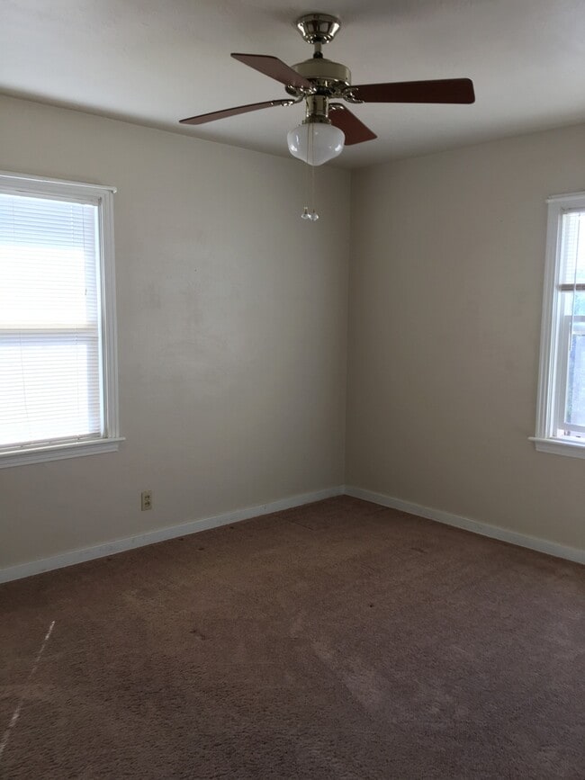 Building Photo - Beautiful 2 bed 1 bath house in the country!