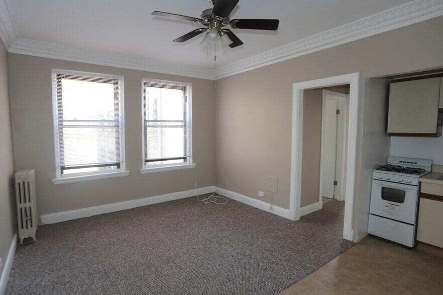 Building Photo - 3824 N Fremont St