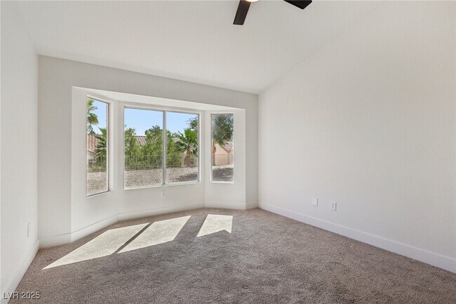 Building Photo - 2548 Tumble Brook Dr