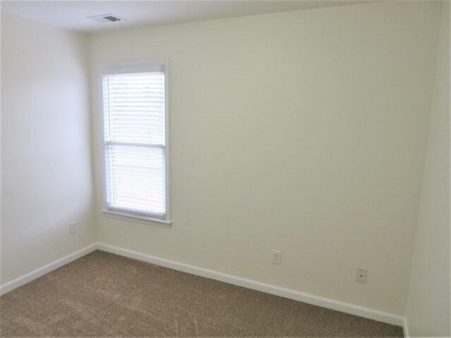 Building Photo - 507 Millside Tr
