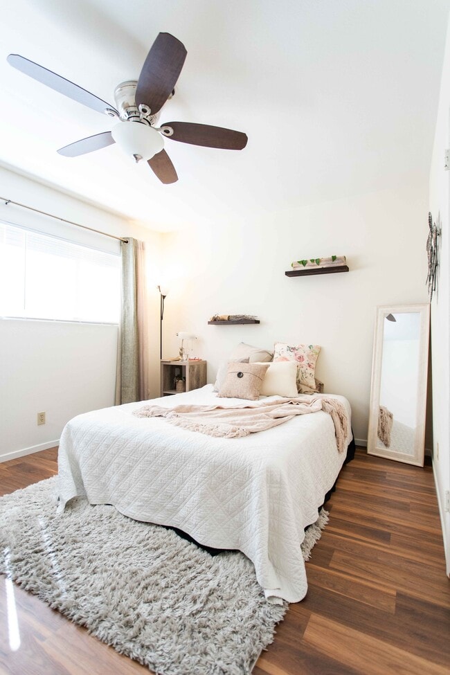 Bedroom 2 - 4903 Indian Wood Rd