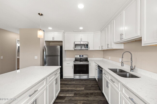 Building Photo - 2716 Oak Hammock Dr