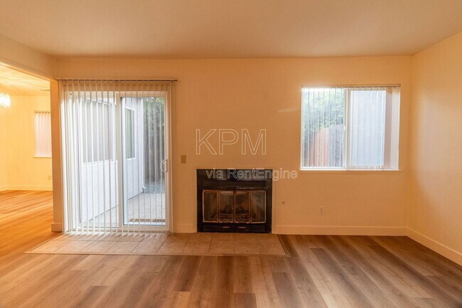 Building Photo - 4609 Da Vinci Dr