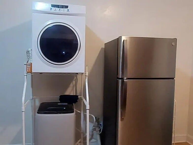 Building Photo - 3114 N Taylor St