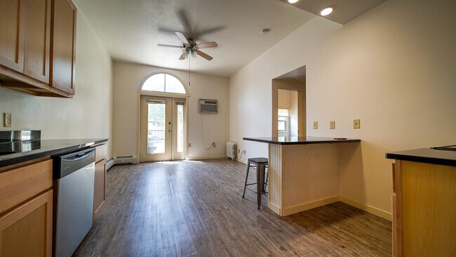 Building Photo - 237 W Lakelawn Pl
