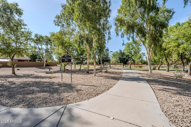Building Photo - 6922 S Black Hills Way