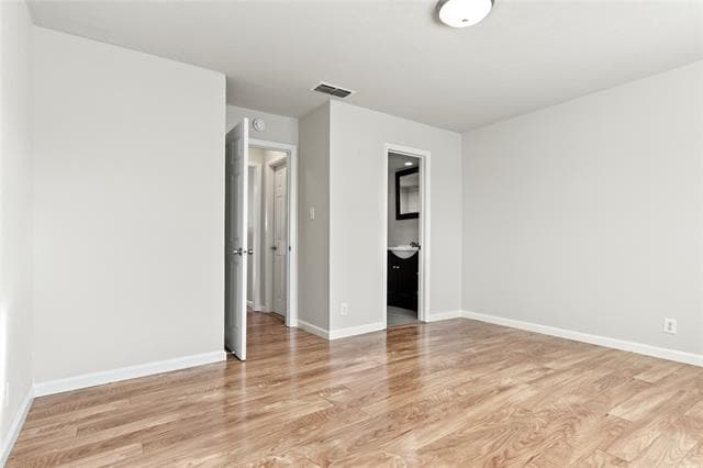 Building Photo - 2200 Seville Ct