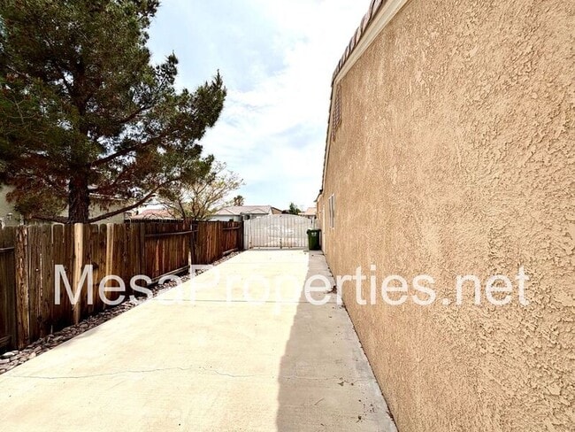 Building Photo - 12982 Haverford Ct