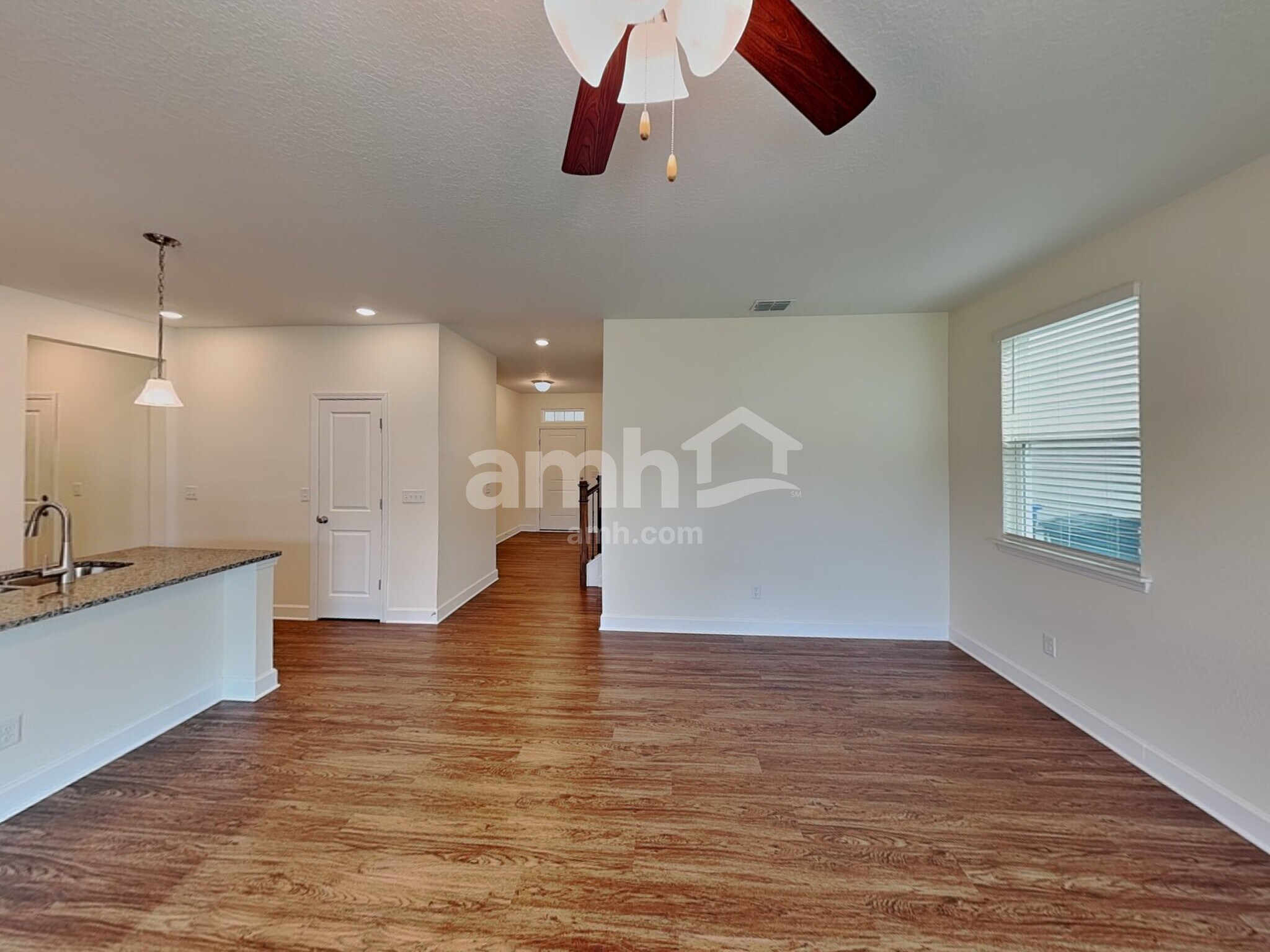 Building Photo - 378 Sandstone Dr