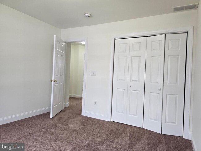 Building Photo - 271 Ashton Ct