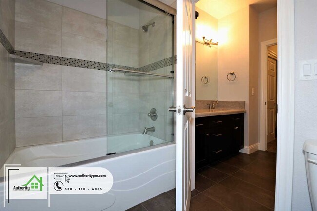 Building Photo - 1353 Browning Street