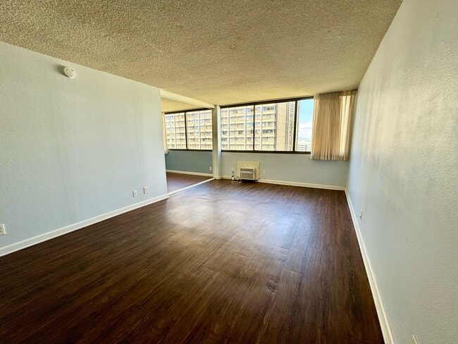 Building Photo - 55S S Kukui St