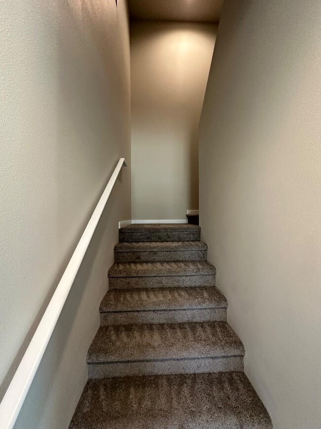 Building Photo - 9006 Nafizah Wy