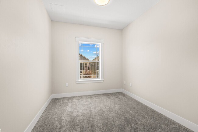 Building Photo - Stonecrest South STE 105 &amp; Unit 205