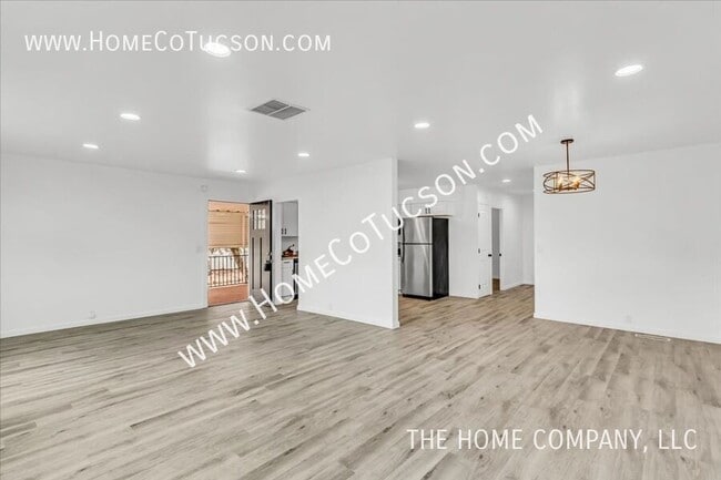 Building Photo - 5972 W Rafter Cir St