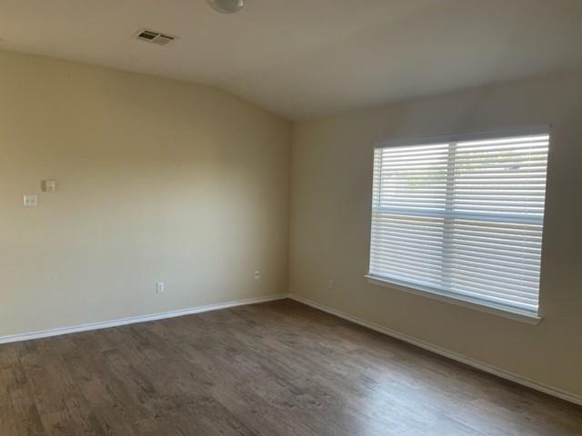 Building Photo - 2105 Fall Creek Dr