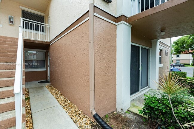 Building Photo - 11266 SW 12th St