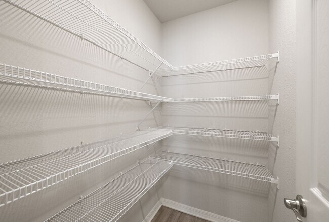 Building Photo - Single-Story 4/2 in Prime Riverview Location