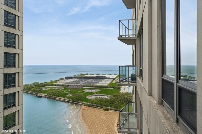 Building Photo - 600 N Lake Shore Dr