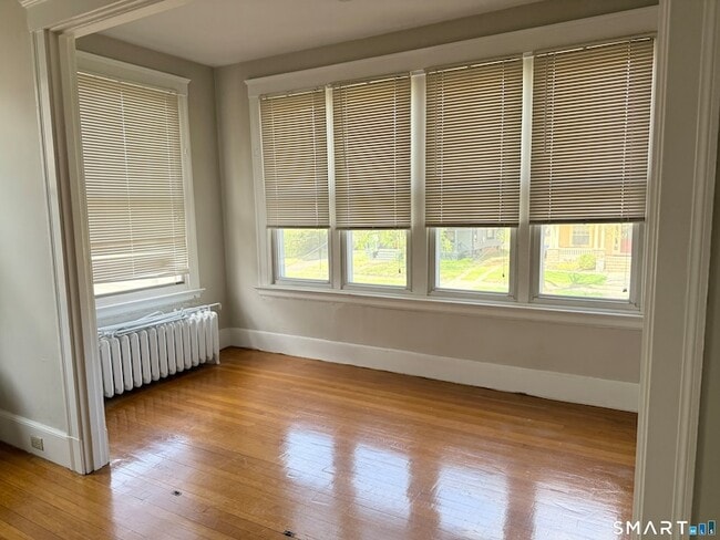 Building Photo - 804 Edgewood Ave