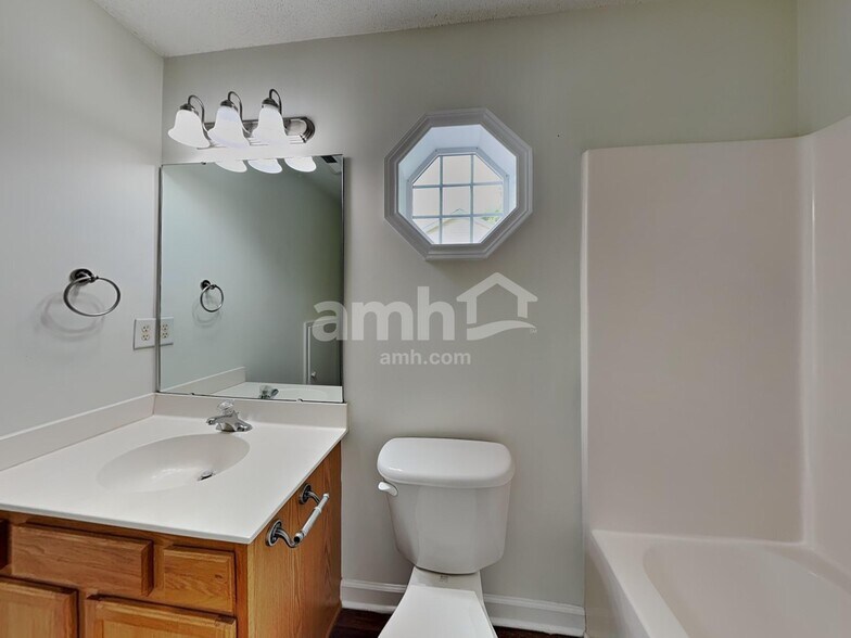 Building Photo - 1629 Hawkcrest Ln