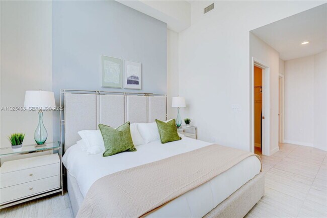 Building Photo - 3900 Biscayne Blvd