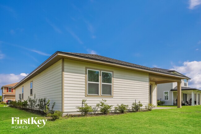 Building Photo - 2103 Amberly Dr