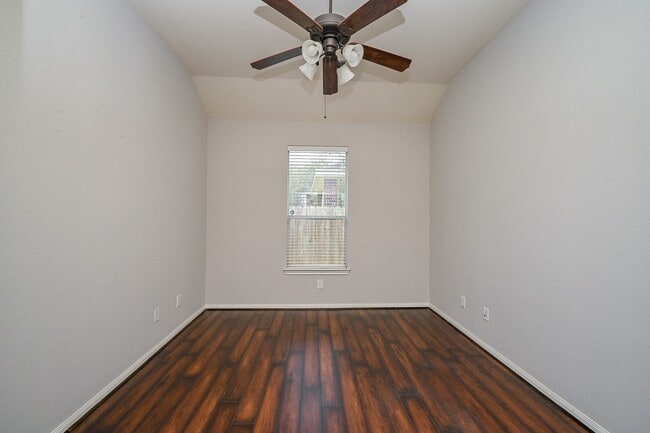 Building Photo - 7006 Kendall Lake Ct