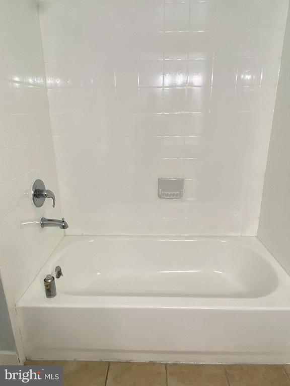 Building Photo - 9103 Wallace Rd