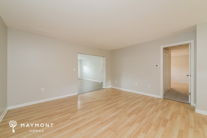 Building Photo - 4750 Kempston Dr