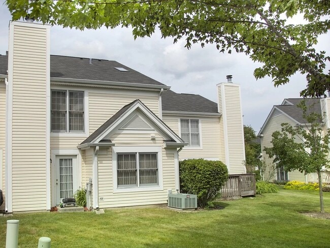 Building Photo - 4902 Turnberry Dr
