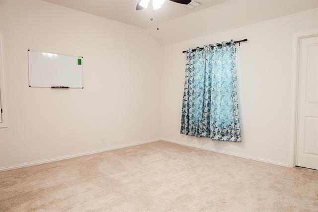 Building Photo - 700 Sedona St