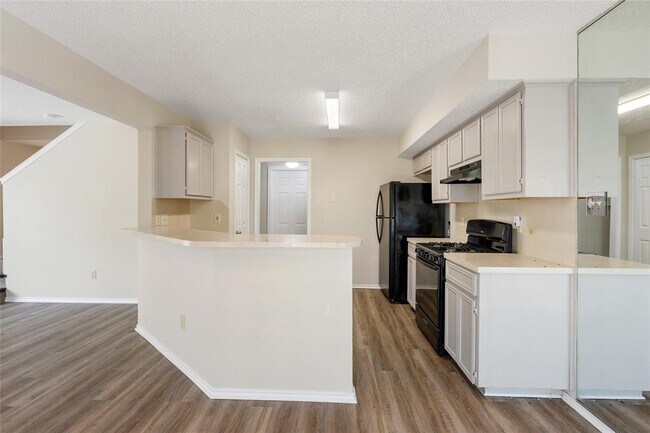 Building Photo - 1717 Parkfield Cove