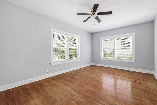 Building Photo - 527 Fulton Ave