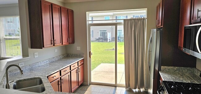 Building Photo - 481 Silver Charm Dr