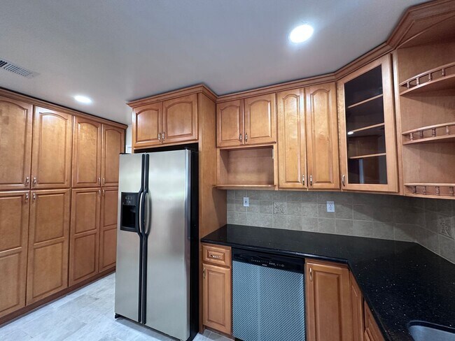Building Photo - Stunning 3/2 Cambrian / Los Gatos border, ...
