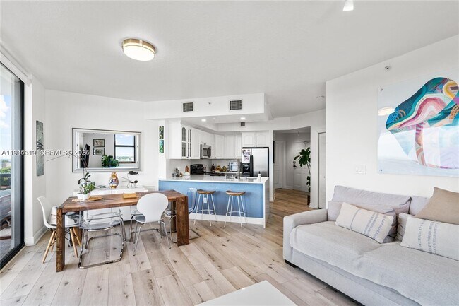 Building Photo - 2301 SW 27th Ave