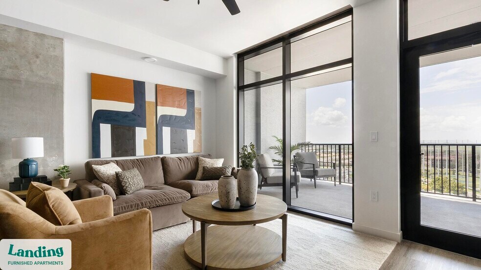 Primary Photo - 221 Main St N